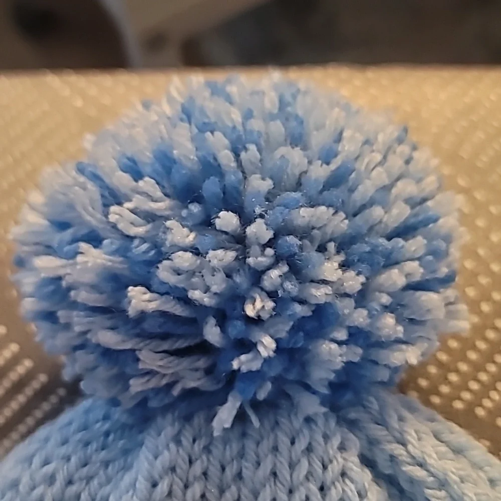teen/Adult  Blue Knit Pom-Pom Beanie